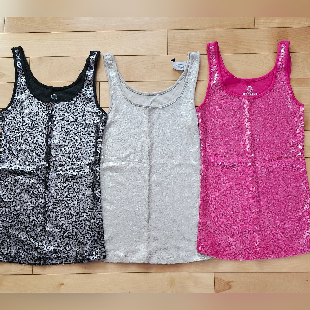 Bundle of 3 NEW Old Navy sequin tank tops sz small